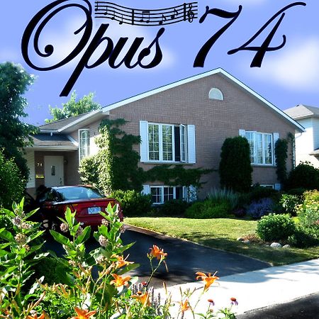 Opus 74 Bed & Breakfast ストラトフォード エクステリア 写真