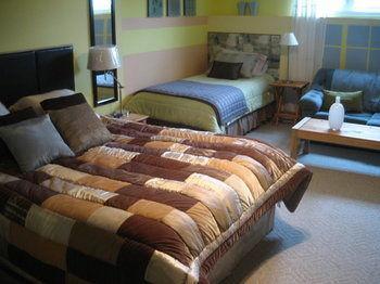 Opus 74 Bed & Breakfast ストラトフォード エクステリア 写真